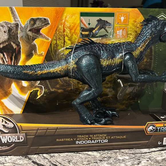 Jurassic World Indoraptor Action Figure - Black and Yellow - Picture 1 of 10